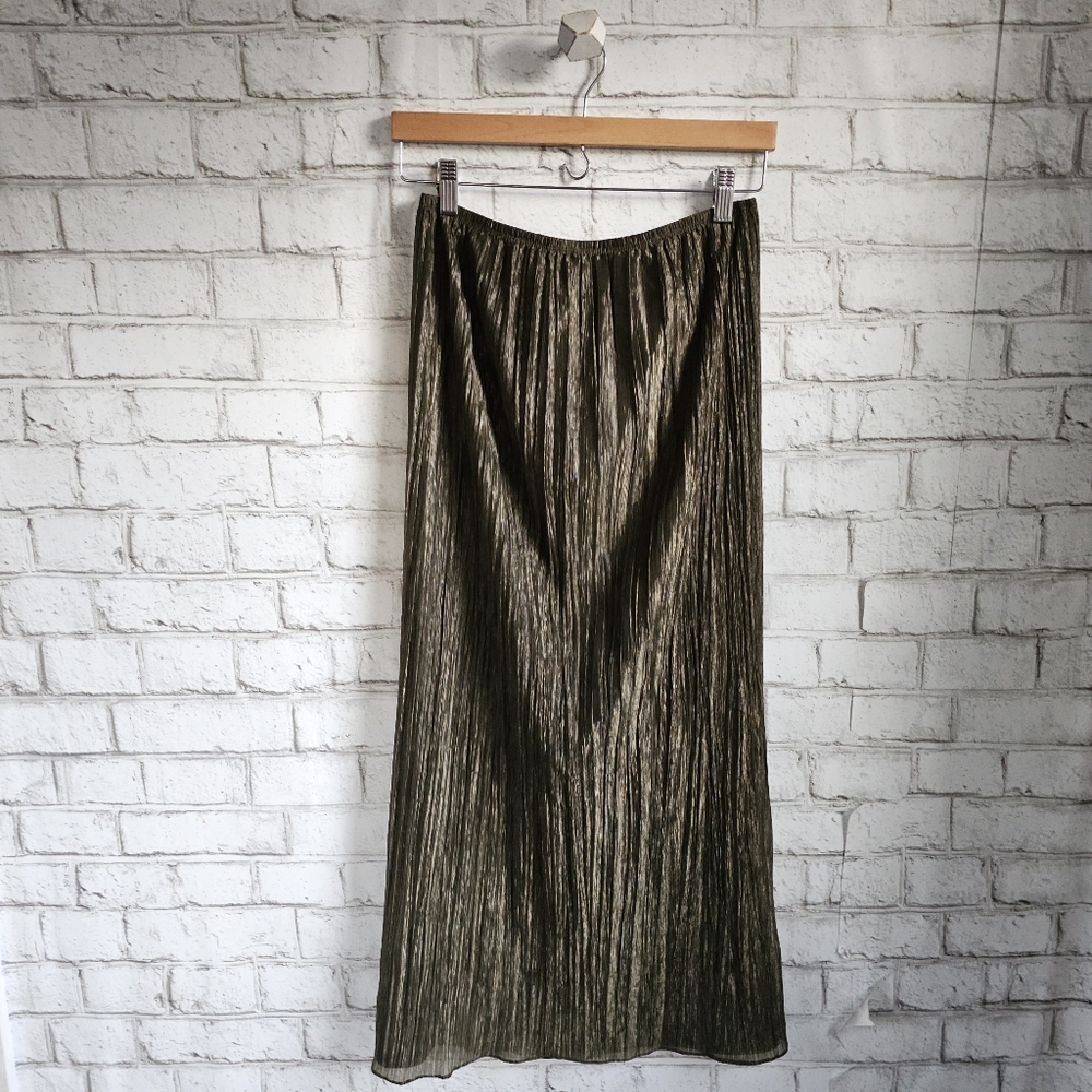 ☆ VINTAGE Olive Metallic Plisse Skirt, M ☆